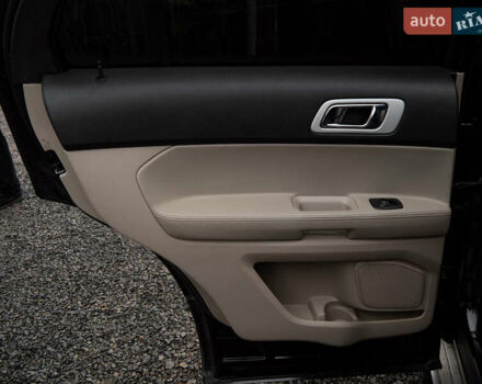 Чорний Форд Експлорер, об'ємом двигуна 3.5 л та пробігом 284 тис. км за 12700 $, фото 14 на Automoto.ua