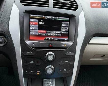 Черный Форд Эксплорер, объемом двигателя 3.5 л и пробегом 205 тыс. км за 13000 $, фото 3 на Automoto.ua