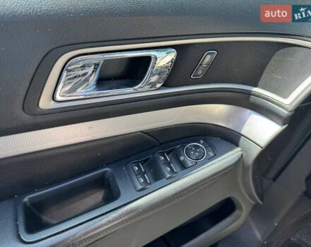 Чорний Форд Експлорер, об'ємом двигуна 3.5 л та пробігом 255 тис. км за 10100 $, фото 14 на Automoto.ua