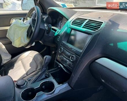 Чорний Форд Експлорер, об'ємом двигуна 3.5 л та пробігом 255 тис. км за 10100 $, фото 16 на Automoto.ua