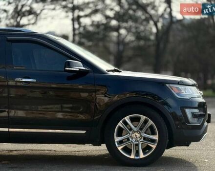 Черный Форд Эксплорер, объемом двигателя 3.5 л и пробегом 208 тыс. км за 21499 $, фото 11 на Automoto.ua