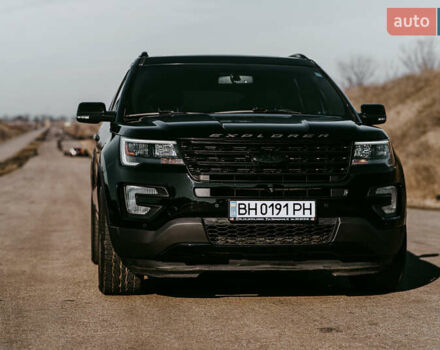 Черный Форд Эксплорер, объемом двигателя 3.5 л и пробегом 175 тыс. км за 23932 $, фото 7 на Automoto.ua