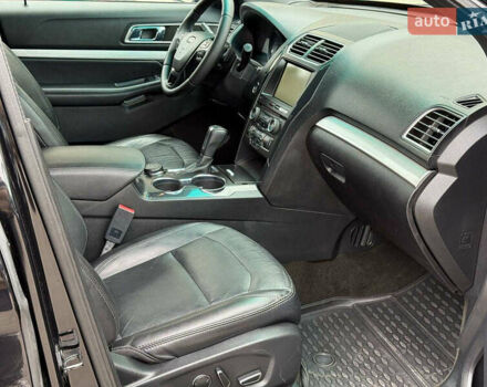 Черный Форд Эксплорер, объемом двигателя 2.3 л и пробегом 178 тыс. км за 13990 $, фото 17 на Automoto.ua