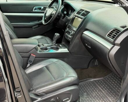 Черный Форд Эксплорер, объемом двигателя 2.3 л и пробегом 178 тыс. км за 13990 $, фото 17 на Automoto.ua