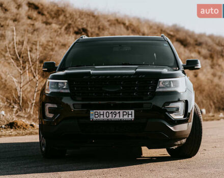 Черный Форд Эксплорер, объемом двигателя 3.5 л и пробегом 175 тыс. км за 23932 $, фото 10 на Automoto.ua