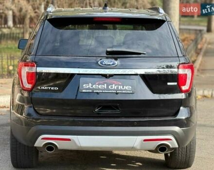 Черный Форд Эксплорер, объемом двигателя 3.5 л и пробегом 208 тыс. км за 21499 $, фото 7 на Automoto.ua