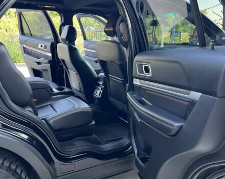 Черный Форд Эксплорер, объемом двигателя 3.5 л и пробегом 87 тыс. км за 24500 $, фото 15 на Automoto.ua