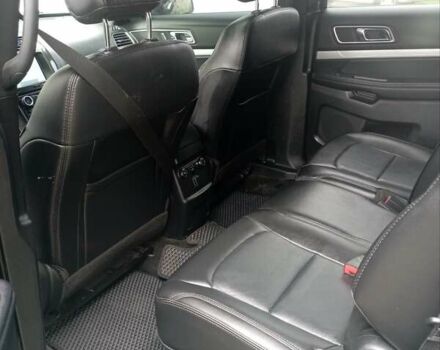 Черный Форд Эксплорер, объемом двигателя 2.3 л и пробегом 125 тыс. км за 17900 $, фото 5 на Automoto.ua