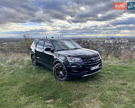 Черный Форд Эксплорер, объемом двигателя 3.7 л и пробегом 140 тыс. км за 17500 $, фото 1 на Automoto.ua