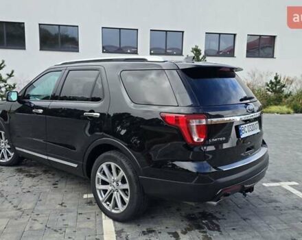 Форд Експлорер 2017 у Луцьку на Automoto.ua Чорний Форд Експлорер, об'ємом двигуна 3.5 л та пробігом 125 тис. км за 18500 $, фото 3 на Automoto.ua