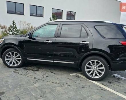 Форд Експлорер 2017 у Луцьку на Automoto.ua Чорний Форд Експлорер, об'ємом двигуна 3.5 л та пробігом 125 тис. км за 18500 $, фото 2 на Automoto.ua