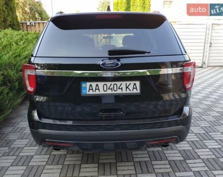 Черный Форд Эксплорер, объемом двигателя 3.5 л и пробегом 65 тыс. км за 19900 $, фото 4 на Automoto.ua