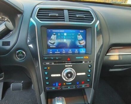 Чорний Форд Експлорер, об'ємом двигуна 3 л та пробігом 110 тис. км за 13999 $, фото 2 на Automoto.ua