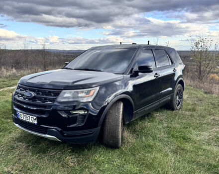 Черный Форд Эксплорер, объемом двигателя 3.7 л и пробегом 140 тыс. км за 17500 $, фото 4 на Automoto.ua