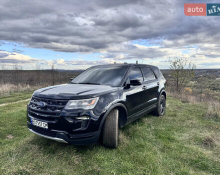 Черный Форд Эксплорер, объемом двигателя 3.7 л и пробегом 140 тыс. км за 17500 $, фото 3 на Automoto.ua