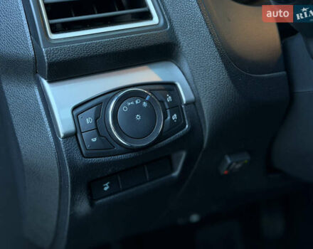 Форд Эксплорер 2017 в Тернополе на Automoto.ua Черный Форд Эксплорер, объемом двигателя 3.5 л и пробегом 190 тыс. км за 16700 $, фото 42 на Automoto.ua