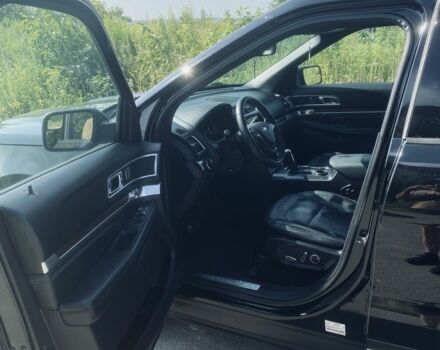 Чорний Форд Експлорер, об'ємом двигуна 3.5 л та пробігом 220 тис. км за 17500 $, фото 3 на Automoto.ua