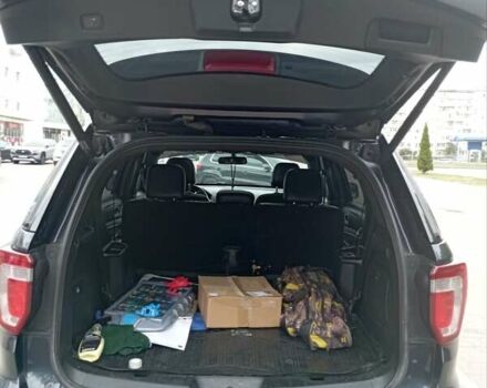 Черный Форд Эксплорер, объемом двигателя 2.3 л и пробегом 125 тыс. км за 17900 $, фото 13 на Automoto.ua