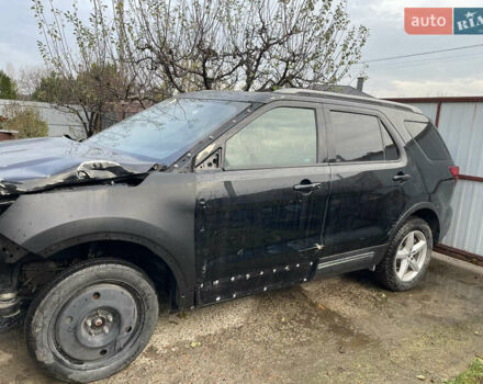 Черный Форд Эксплорер, объемом двигателя 2.3 л и пробегом 96 тыс. км за 13500 $, фото 3 на Automoto.ua