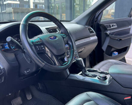 Черный Форд Эксплорер, объемом двигателя 3.5 л и пробегом 87 тыс. км за 24500 $, фото 18 на Automoto.ua