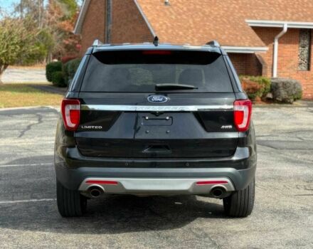 Черный Форд Эксплорер, объемом двигателя 3.5 л и пробегом 61 тыс. км за 18000 $, фото 6 на Automoto.ua