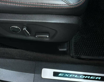 Черный Форд Эксплорер, объемом двигателя 3.5 л и пробегом 87 тыс. км за 24500 $, фото 65 на Automoto.ua