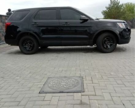 Черный Форд Эксплорер, объемом двигателя 3.7 л и пробегом 100 тыс. км за 18500 $, фото 4 на Automoto.ua