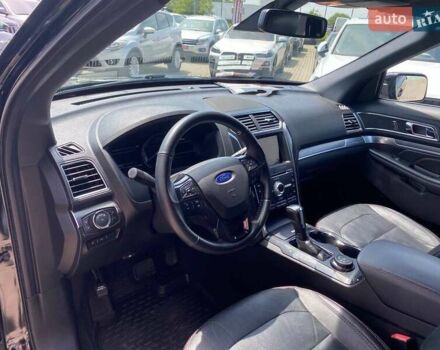 Черный Форд Эксплорер, объемом двигателя 3.5 л и пробегом 33 тыс. км за 24900 $, фото 9 на Automoto.ua