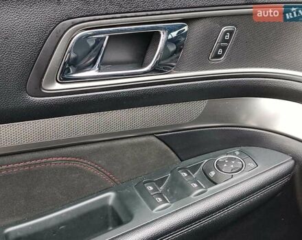 Чорний Форд Експлорер, об'ємом двигуна 3.5 л та пробігом 157 тис. км за 23450 $, фото 33 на Automoto.ua