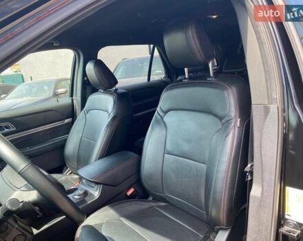 Черный Форд Эксплорер, объемом двигателя 3.5 л и пробегом 33 тыс. км за 24900 $, фото 18 на Automoto.ua