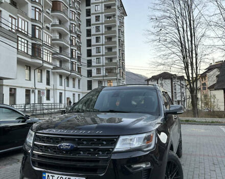 Черный Форд Эксплорер, объемом двигателя 3.5 л и пробегом 140 тыс. км за 23500 $, фото 23 на Automoto.ua