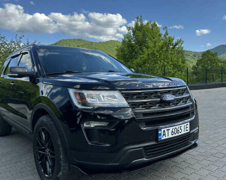 Черный Форд Эксплорер, объемом двигателя 3.5 л и пробегом 140 тыс. км за 23500 $, фото 3 на Automoto.ua