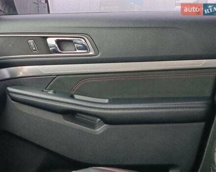 Чорний Форд Експлорер, об'ємом двигуна 3.5 л та пробігом 157 тис. км за 23450 $, фото 32 на Automoto.ua