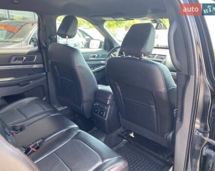 Черный Форд Эксплорер, объемом двигателя 3.5 л и пробегом 33 тыс. км за 24900 $, фото 22 на Automoto.ua