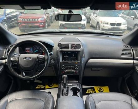 Черный Форд Эксплорер, объемом двигателя 3.5 л и пробегом 50 тыс. км за 23800 $, фото 10 на Automoto.ua