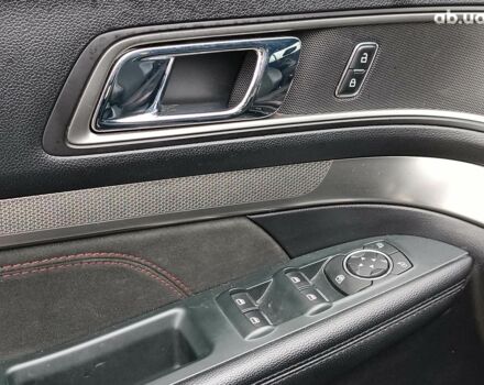 Чорний Форд Експлорер, об'ємом двигуна 3.5 л та пробігом 157 тис. км за 23450 $, фото 33 на Automoto.ua