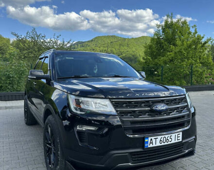 Черный Форд Эксплорер, объемом двигателя 3.5 л и пробегом 140 тыс. км за 23500 $, фото 4 на Automoto.ua