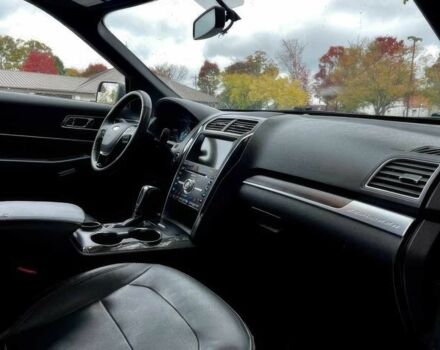 Черный Форд Эксплорер, объемом двигателя 2.3 л и пробегом 40 тыс. км за 11000 $, фото 6 на Automoto.ua