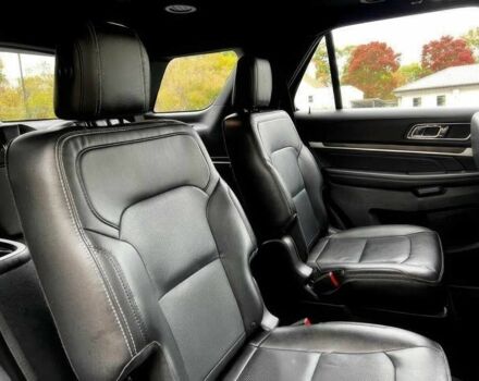 Черный Форд Эксплорер, объемом двигателя 2.3 л и пробегом 40 тыс. км за 11000 $, фото 11 на Automoto.ua