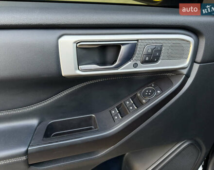 Чорний Форд Експлорер, об'ємом двигуна 2.3 л та пробігом 126 тис. км за 19300 $, фото 52 на Automoto.ua