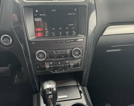 Черный Форд Эксплорер, объемом двигателя 3.5 л и пробегом 180 тыс. км за 9300 $, фото 7 на Automoto.ua