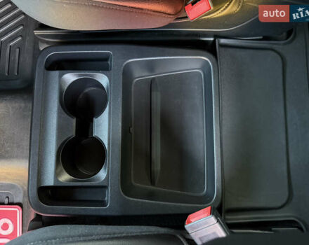 Чорний Форд Експлорер, об'ємом двигуна 2.3 л та пробігом 126 тис. км за 19300 $, фото 72 на Automoto.ua