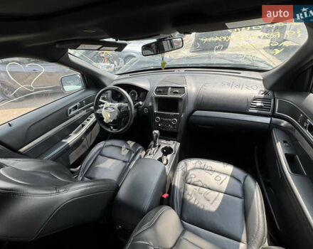 Черный Форд Эксплорер, объемом двигателя 3.5 л и пробегом 180 тыс. км за 9300 $, фото 9 на Automoto.ua