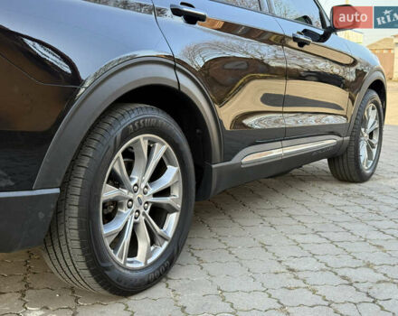 Чорний Форд Експлорер, об'ємом двигуна 2.3 л та пробігом 126 тис. км за 19300 $, фото 34 на Automoto.ua