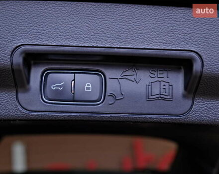 Форд Эксплорер 2020 в Одессе на Automoto.ua Черный Форд Эксплорер, объемом двигателя 3 л и пробегом 86 тыс. км за 29900 $, фото 53 на Automoto.ua