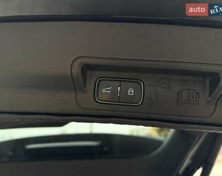 Чорний Форд Експлорер, об'ємом двигуна 3 л та пробігом 90 тис. км за 26600 $, фото 78 на Automoto.ua