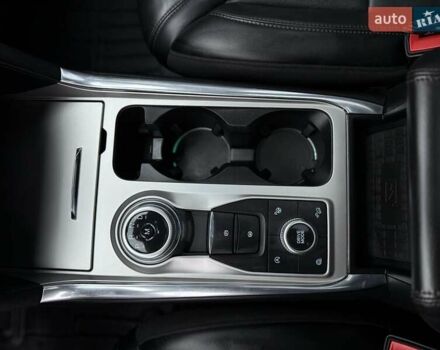 Чорний Форд Експлорер, об'ємом двигуна 3 л та пробігом 90 тис. км за 26600 $, фото 65 на Automoto.ua