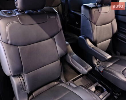 Форд Эксплорер 2020 в Одессе на Automoto.ua Черный Форд Эксплорер, объемом двигателя 3 л и пробегом 86 тыс. км за 29900 $, фото 41 на Automoto.ua