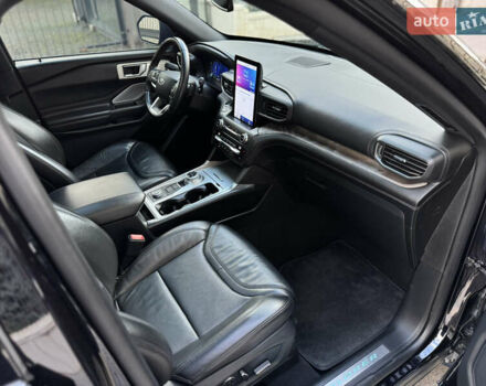 Форд Эксплорер 2020 в Киеве на Automoto.ua Черный Форд Эксплорер, объемом двигателя 2.96 л и пробегом 87 тыс. км за 32900 $, фото 34 на Automoto.ua