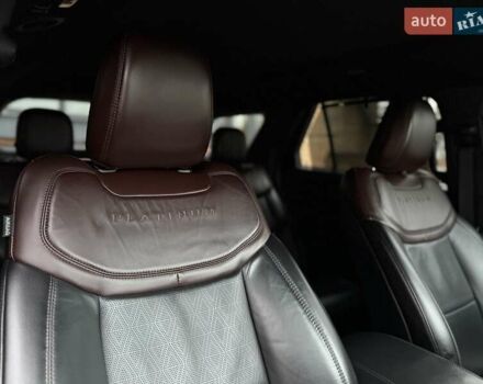 Чорний Форд Експлорер, об'ємом двигуна 3 л та пробігом 90 тис. км за 26600 $, фото 49 на Automoto.ua